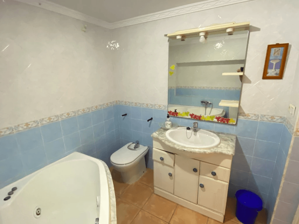 Se vende bonito chalet en el Montgo