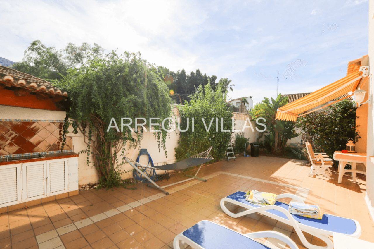 Chalet pareado en venta en Dénia - El Cortijo