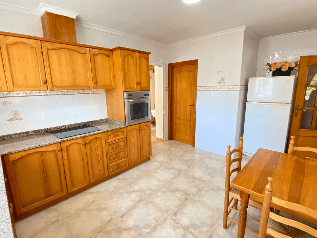 Se vende bonito chalet en el Montgo