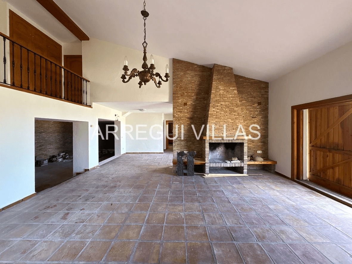 Impresionante villa con vistas en Dénia