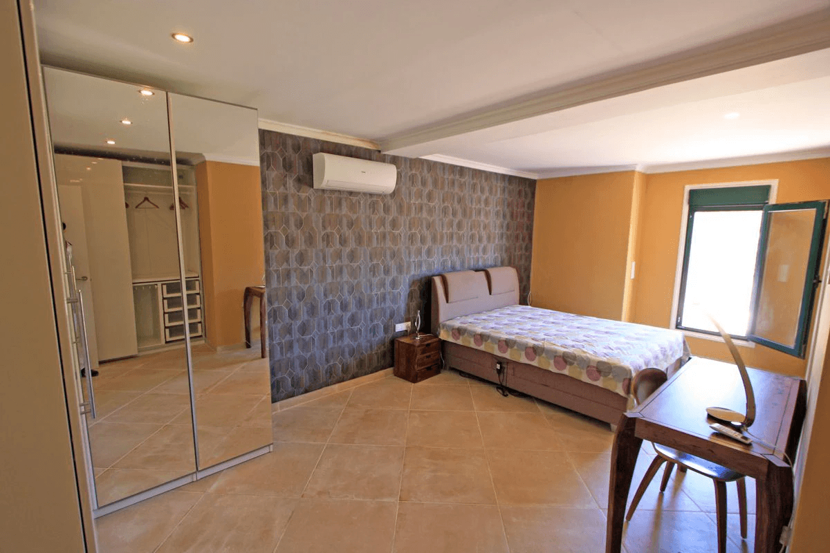 Gran villa en venta cerca de La Sella