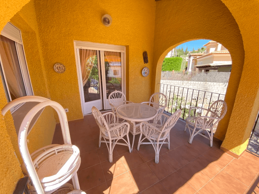 Se vende bonito chalet en el Montgo