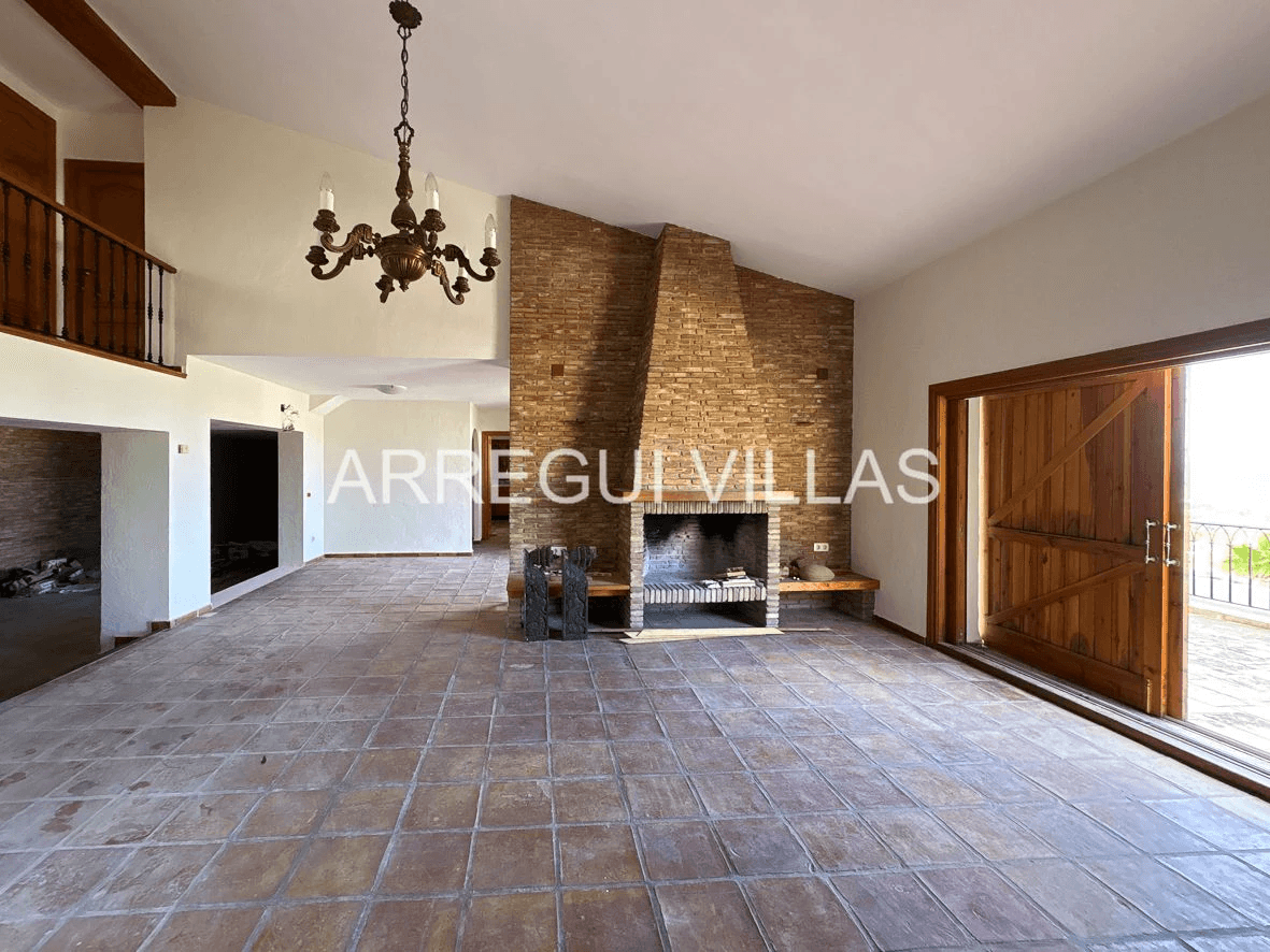 Impresionante villa con vistas en Dénia