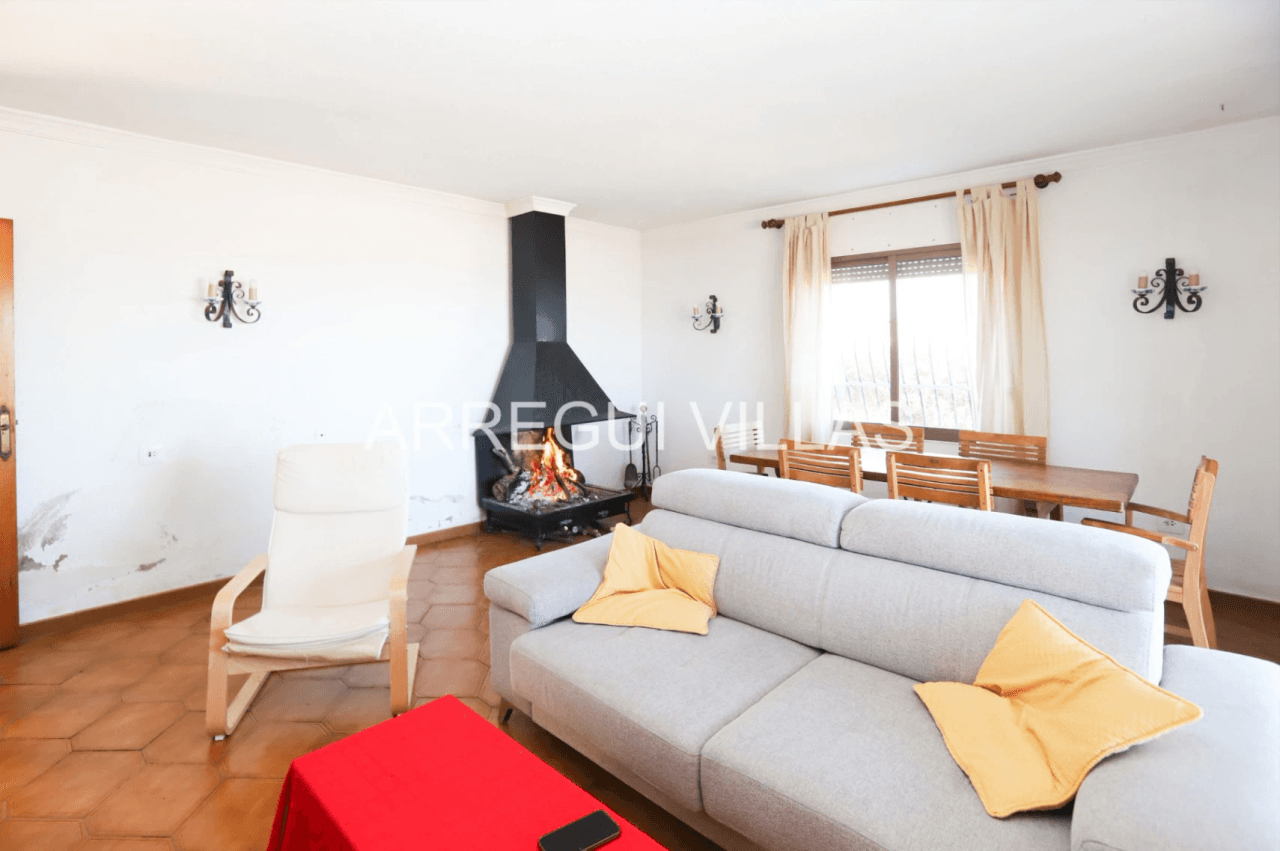 Chalet en venta en primera línea de playa - Las Marinas