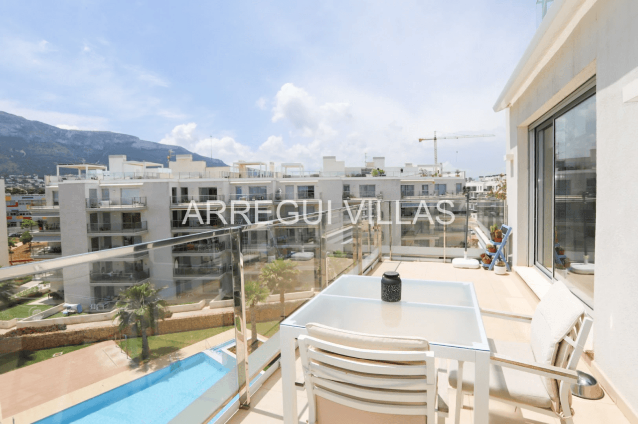 Magnífico ático con vistas al Montgó en Dénia - Club Náutico