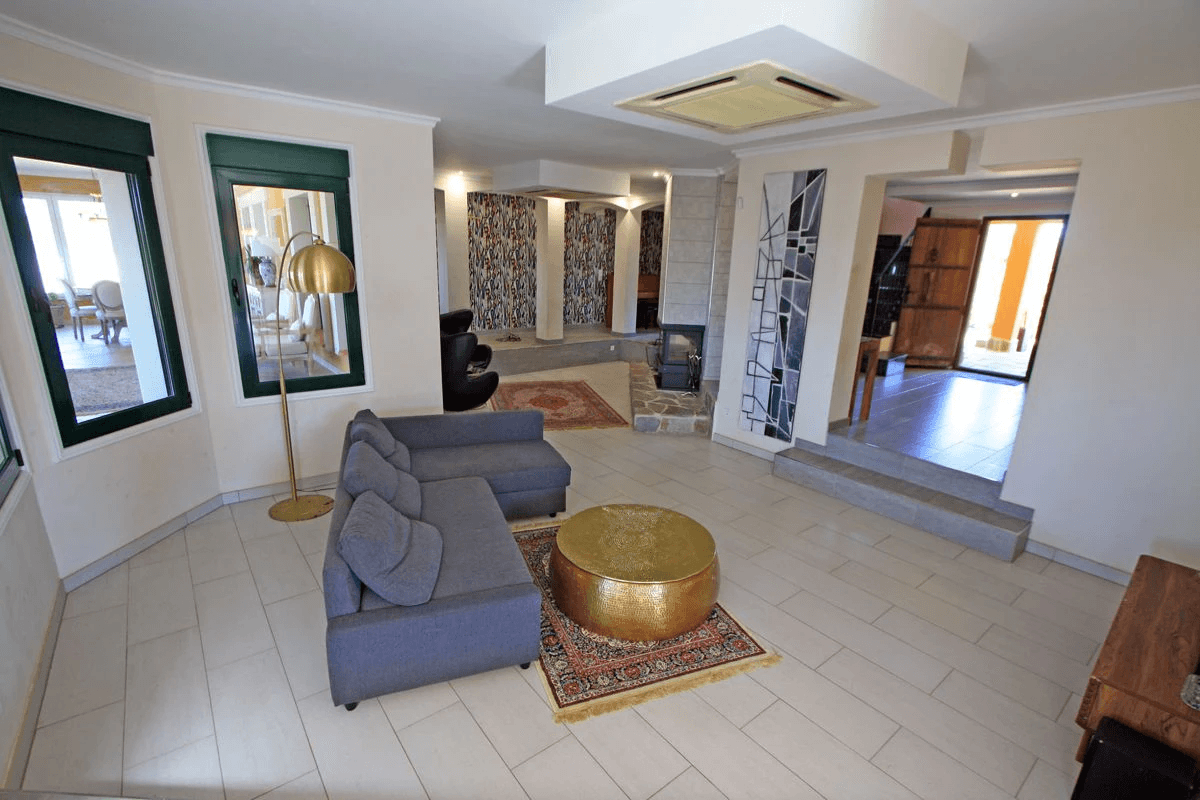 Gran villa en venta cerca de La Sella