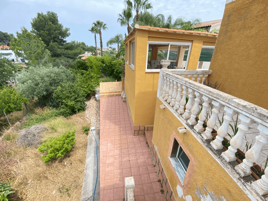 Se vende bonito chalet en el Montgo