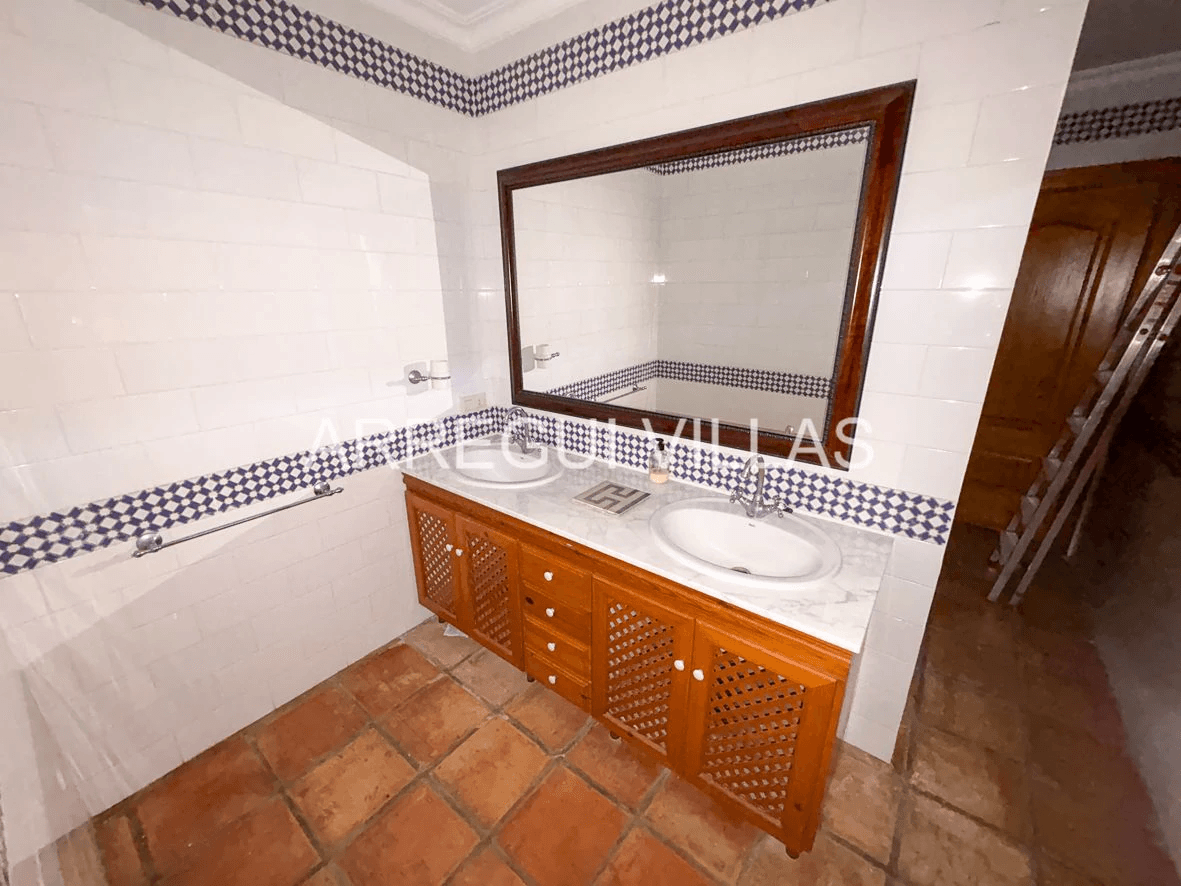 Impresionante villa con vistas en Dénia