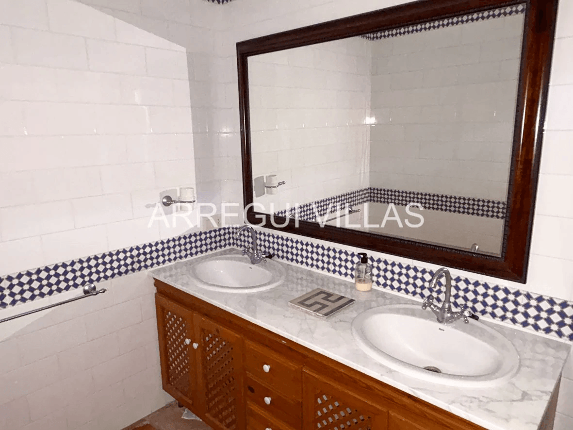 Impresionante villa con vistas en Dénia