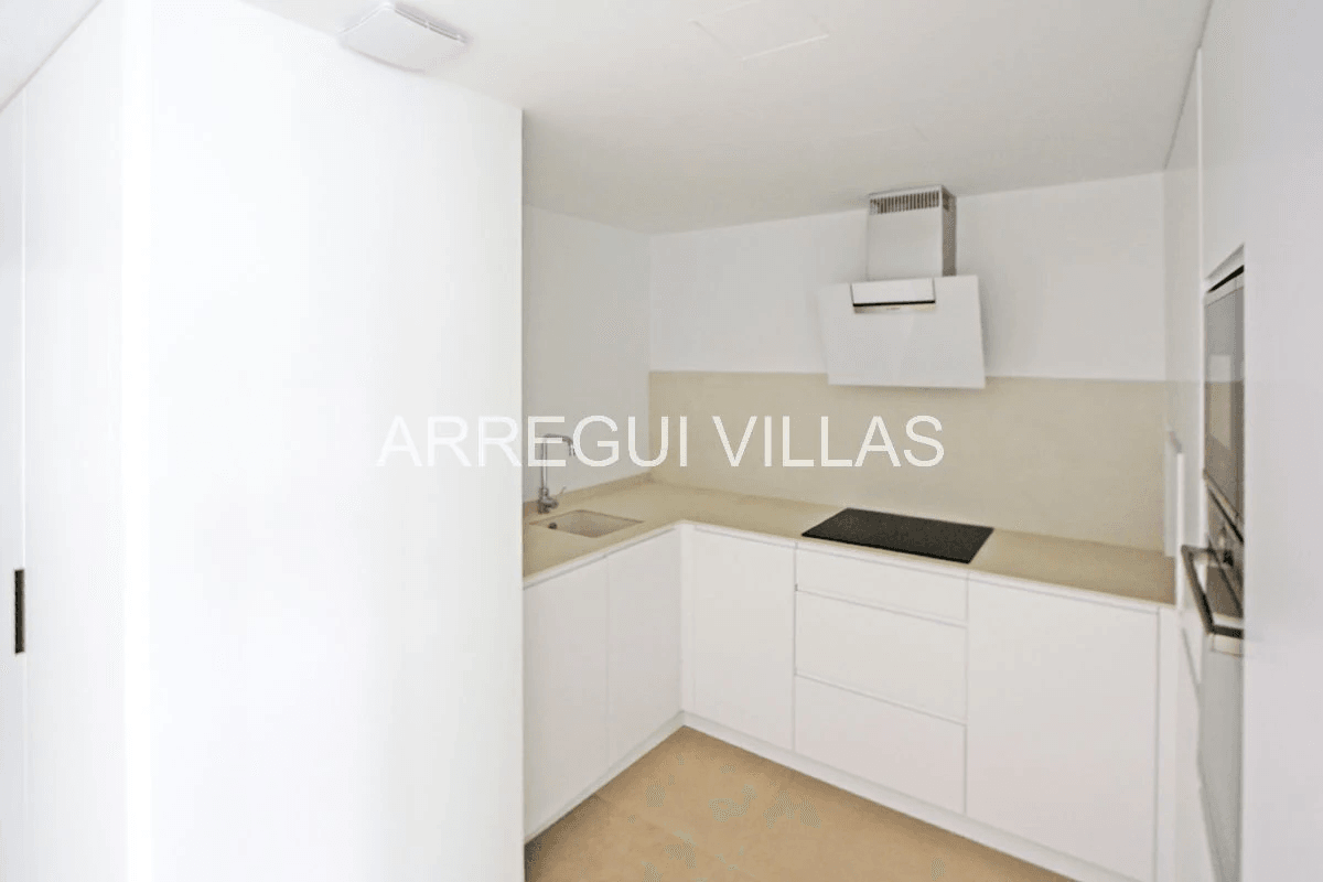 Apartamento de lujo de obra nueva en primera línea de playa – Denia