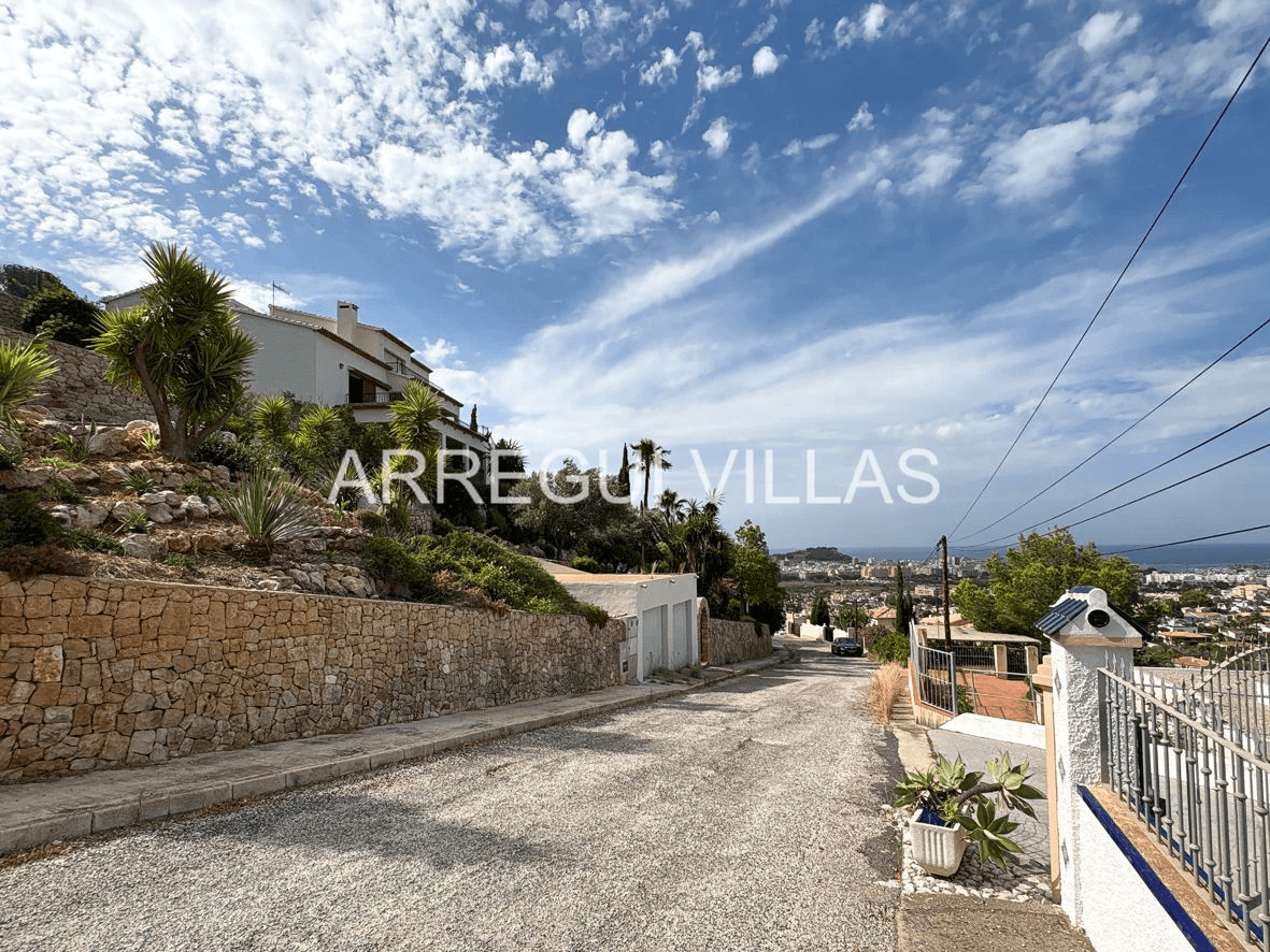 Impresionante villa con vistas en Dénia