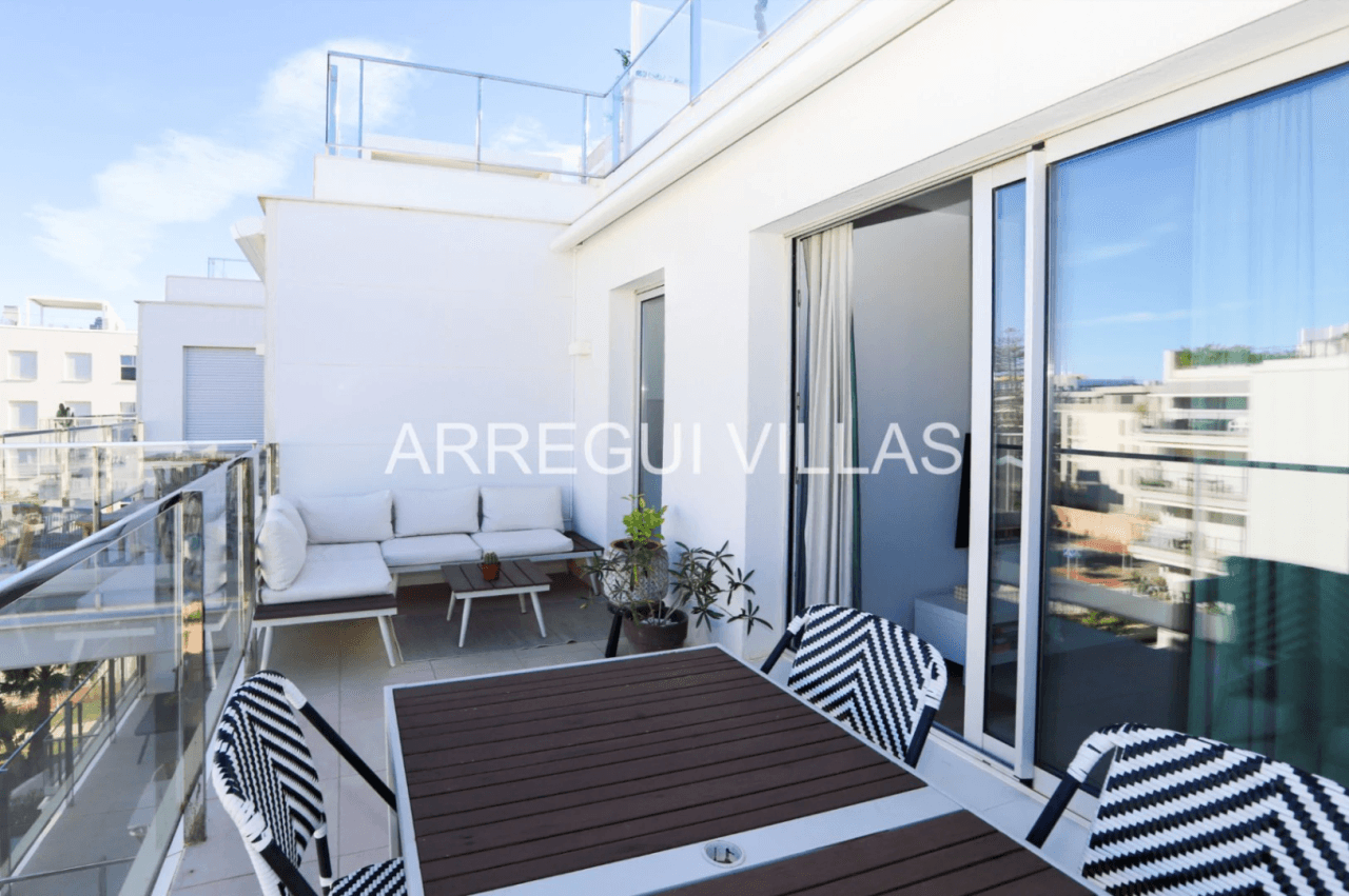Estupendo ático en venta en Marina Real II - Dénia