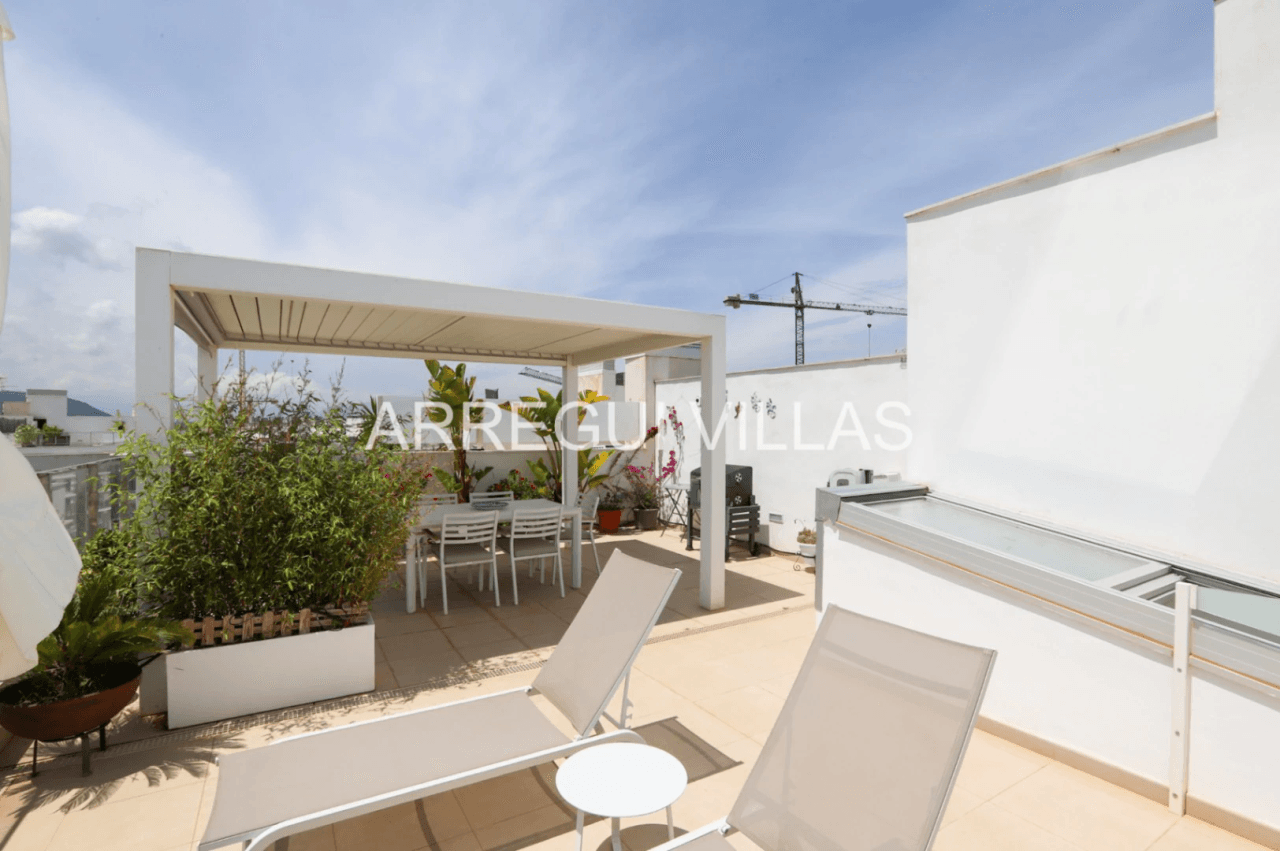 Magnífico ático con vistas al Montgó en Dénia - Club Náutico