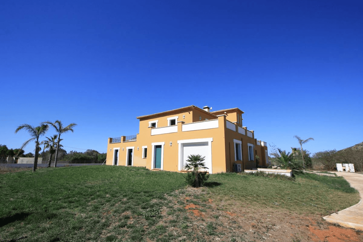 Gran villa en venta cerca de La Sella