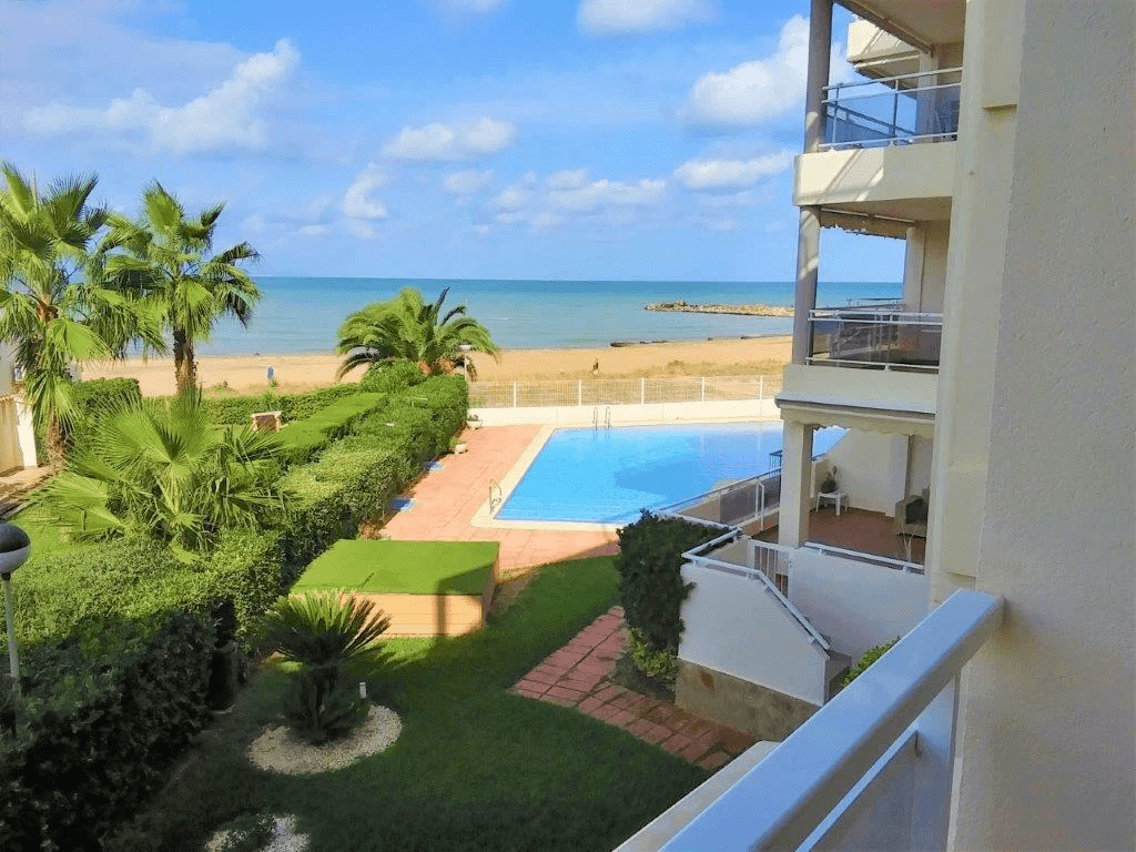 Apartamento de 2 dormitorios en Las Marinas - Primera línea de playa