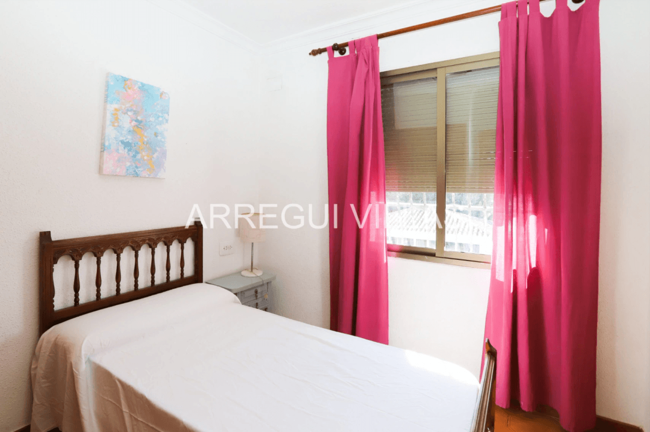 Chalet en venta en primera línea de playa - Las Marinas