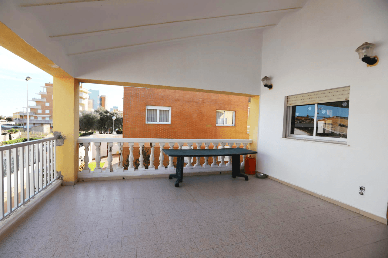 Chalet en venta en la playa de Oliva