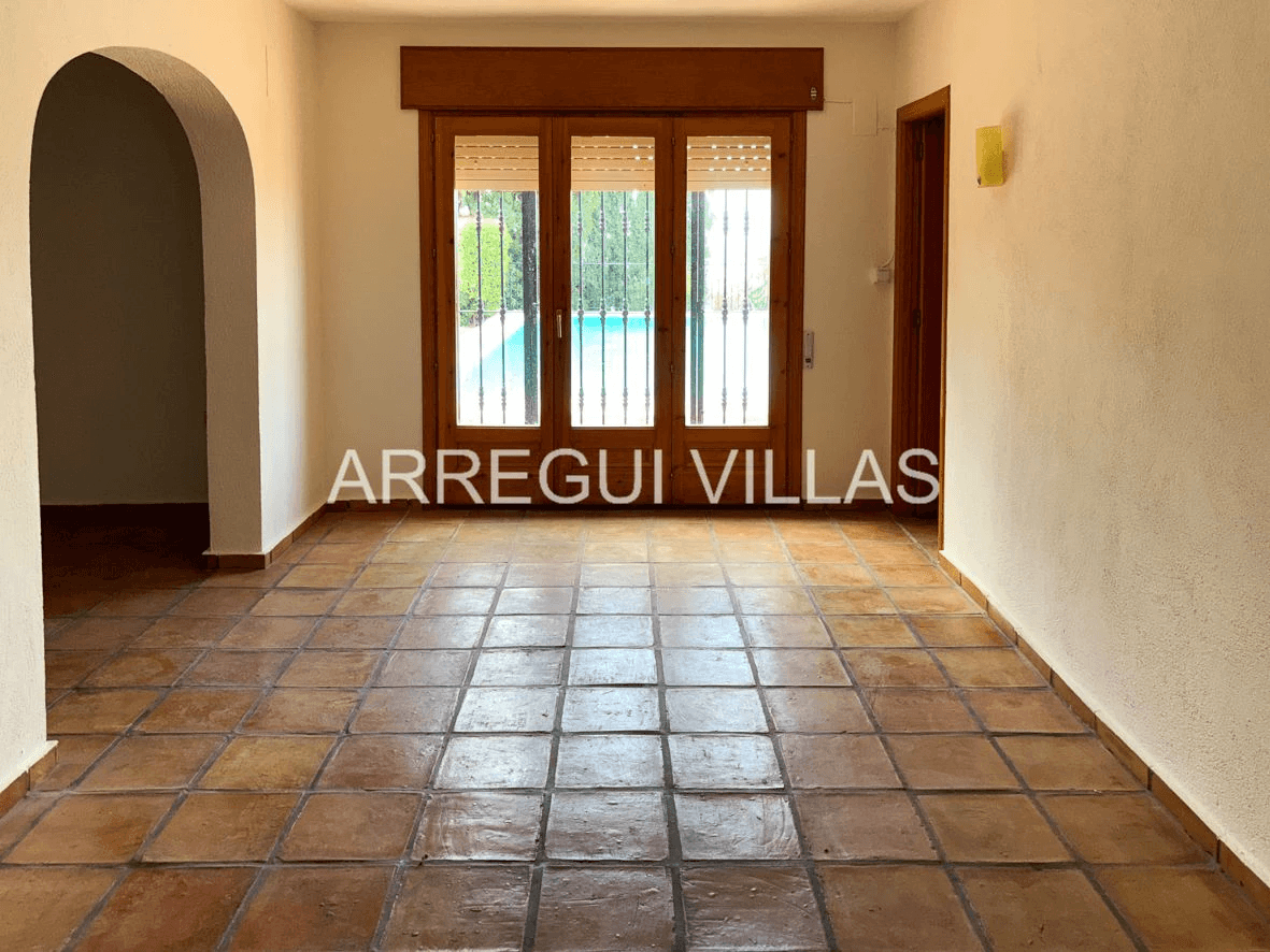 Impresionante villa con vistas en Dénia