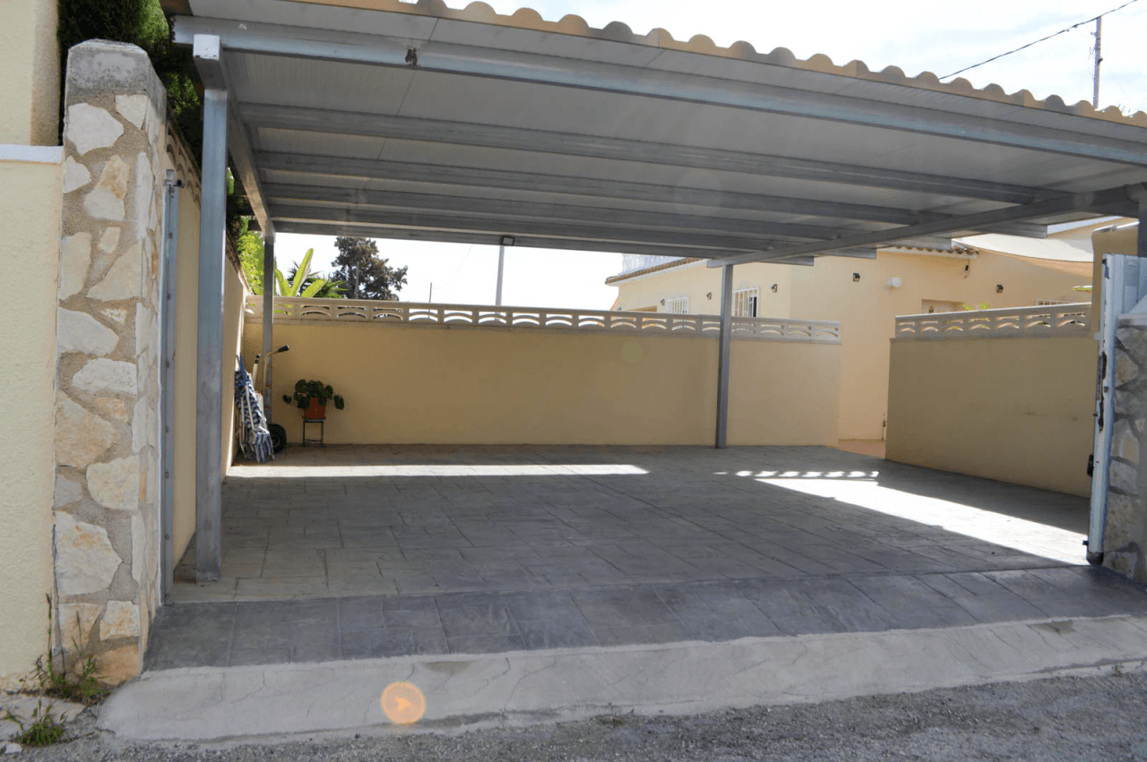 Villa de 4 dormitorios en Las Marinas, en la zona de Las Brisas