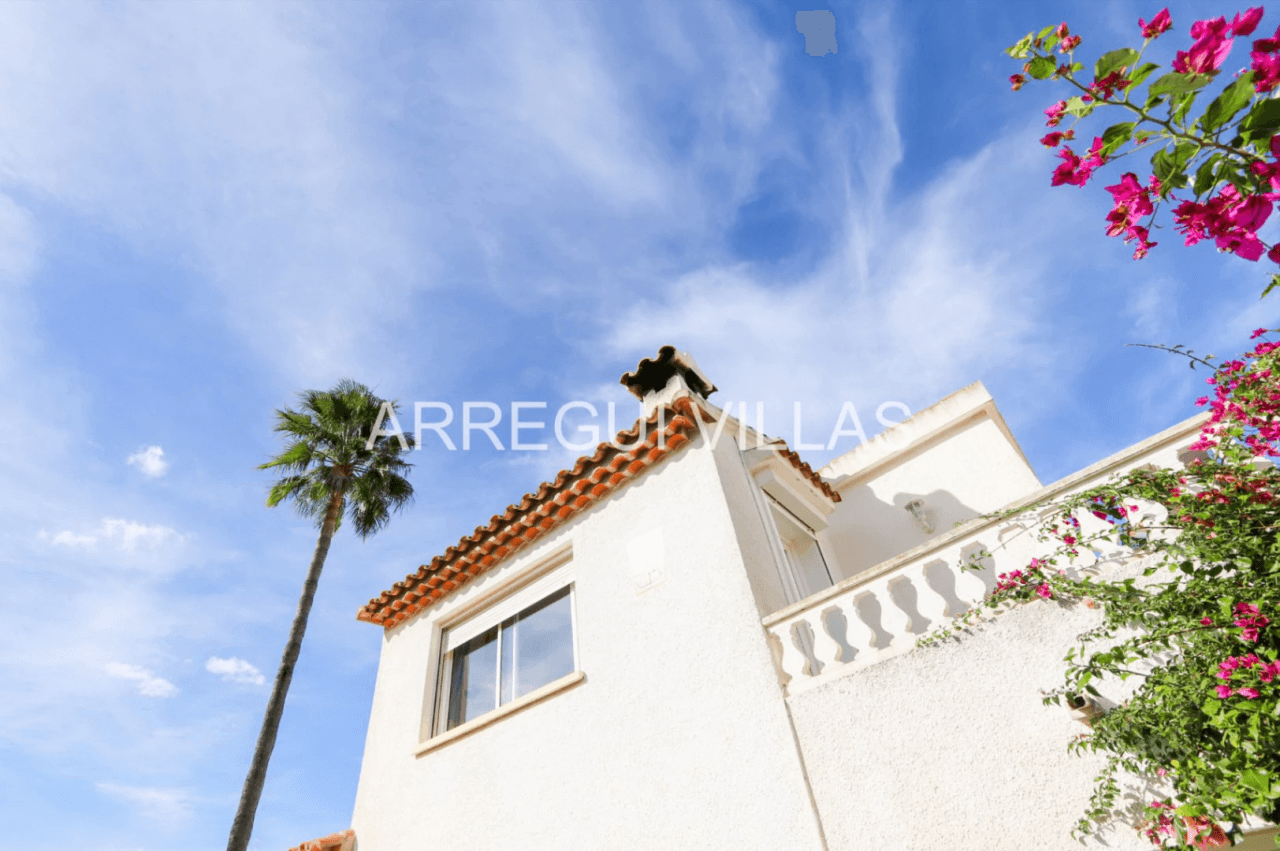 Chalet pareado en venta en Dénia - El Cortijo