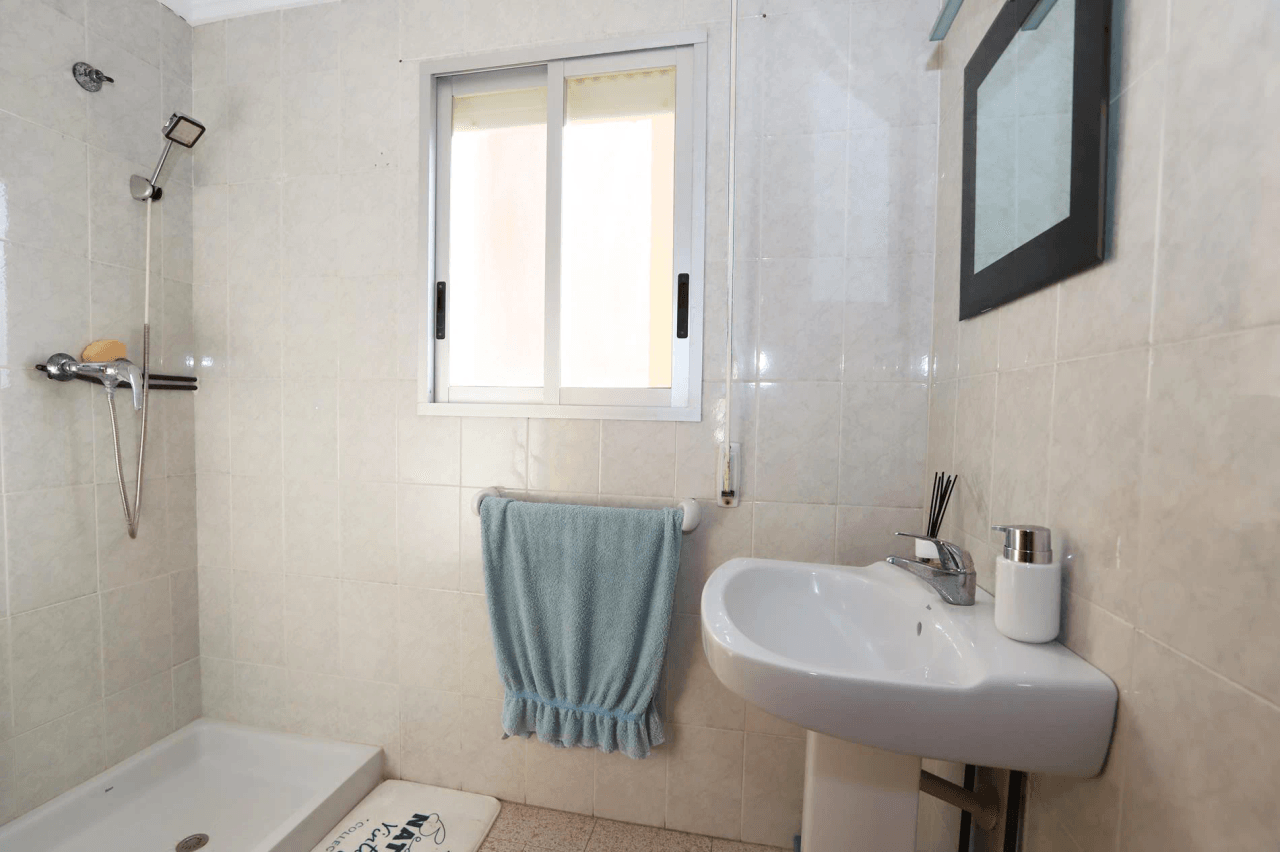Chalet en venta en la playa de Oliva