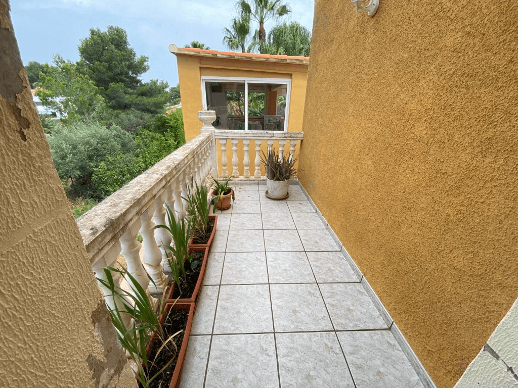 Se vende bonito chalet en el Montgo