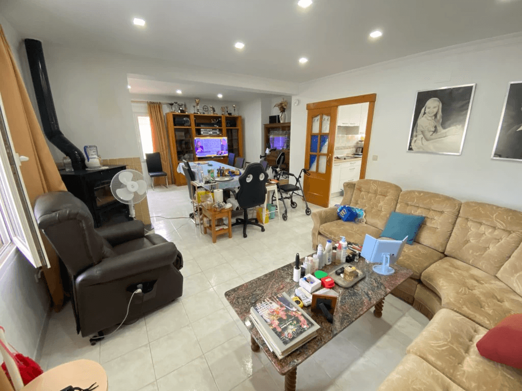 Se vende bonito chalet en el Montgo