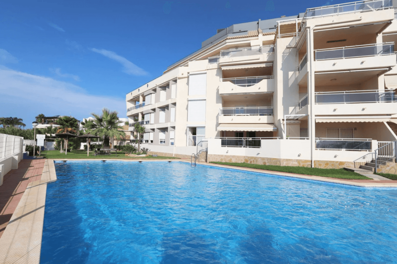 Apartamento de 2 dormitorios en Las Marinas - Primera línea de playa