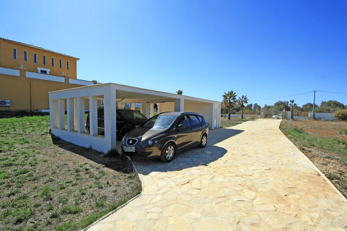 Gran villa en venta cerca de La Sella