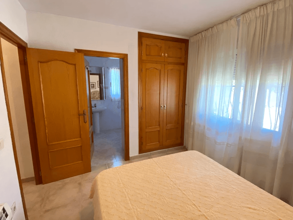 Se vende bonito chalet en el Montgo