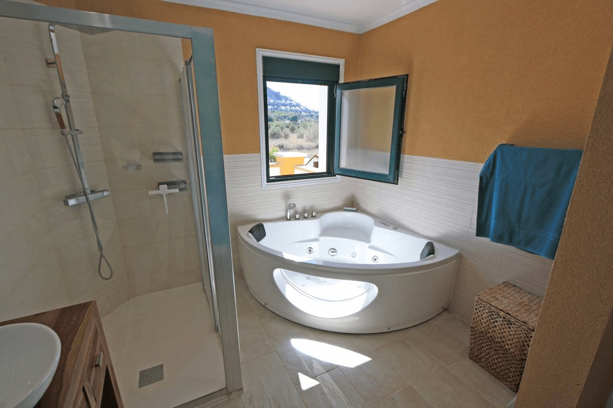 Gran villa en venta cerca de La Sella
