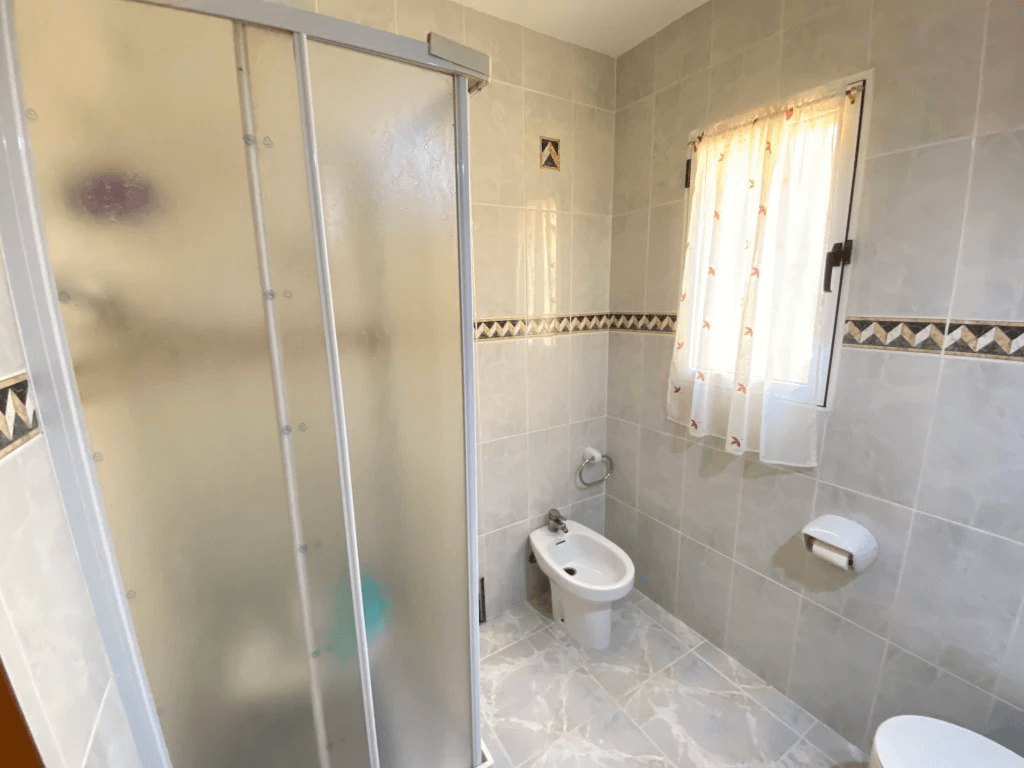 Se vende bonito chalet en el Montgo