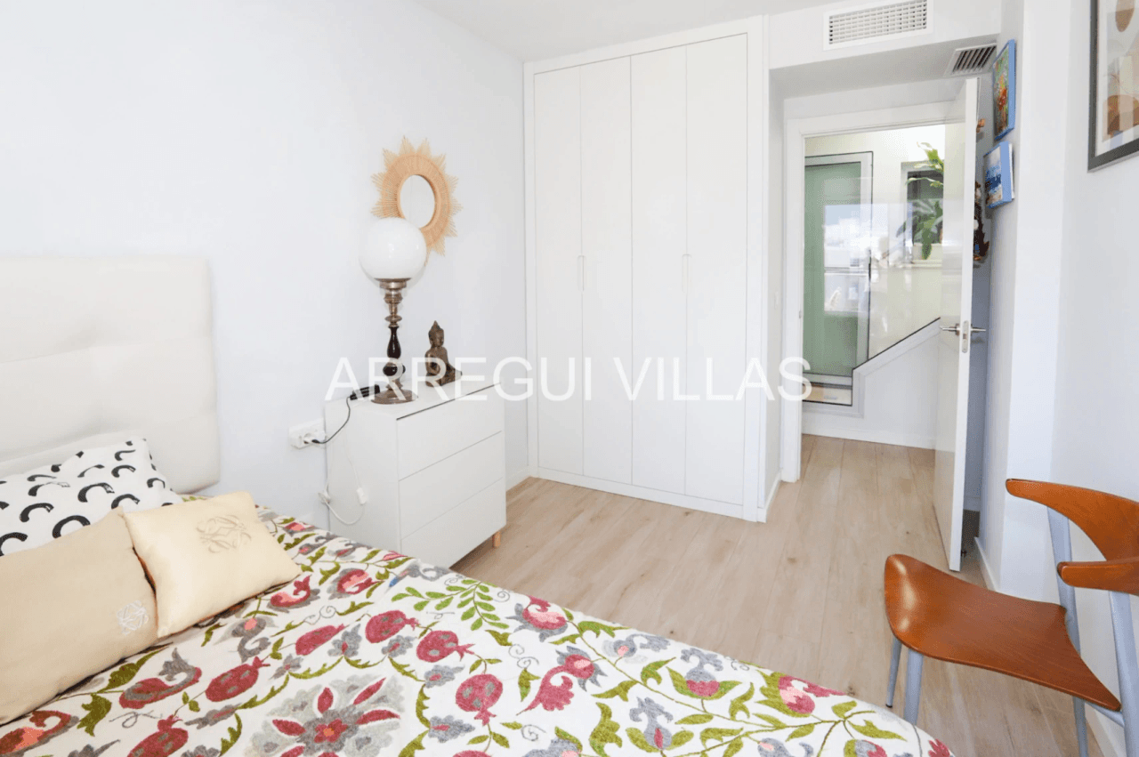Magnífico ático con vistas al Montgó en Dénia - Club Náutico