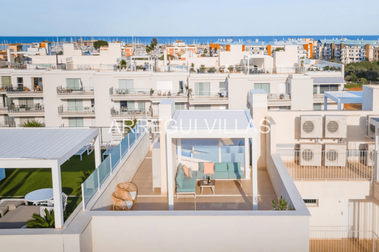 Estupendo ático en venta en Marina Real II - Dénia