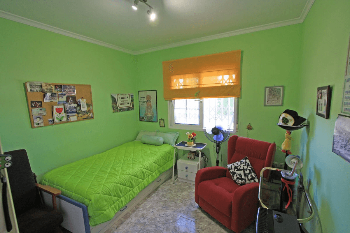 Finca-Villa de 11.310m² a 400 m de la playa