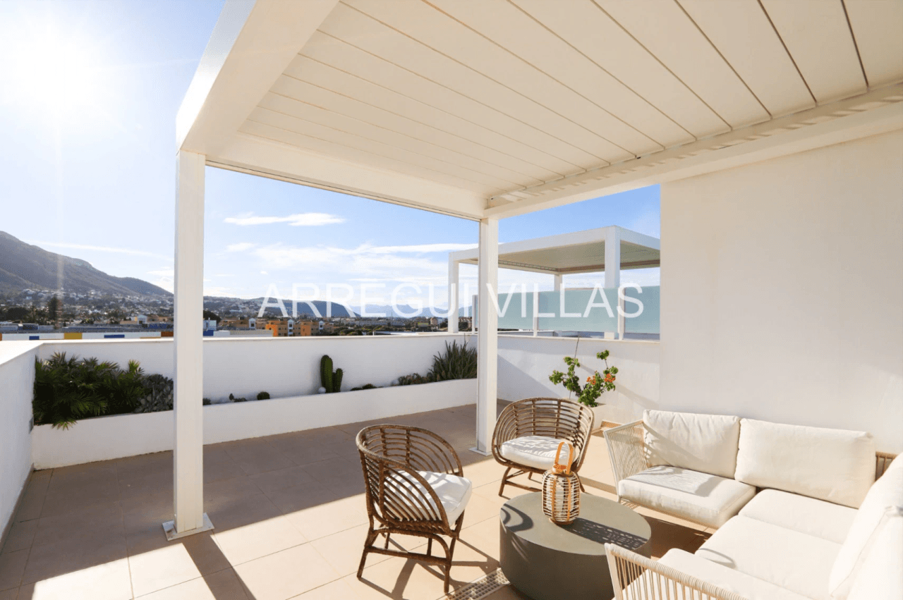 Estupendo ático en venta en Marina Real II - Dénia