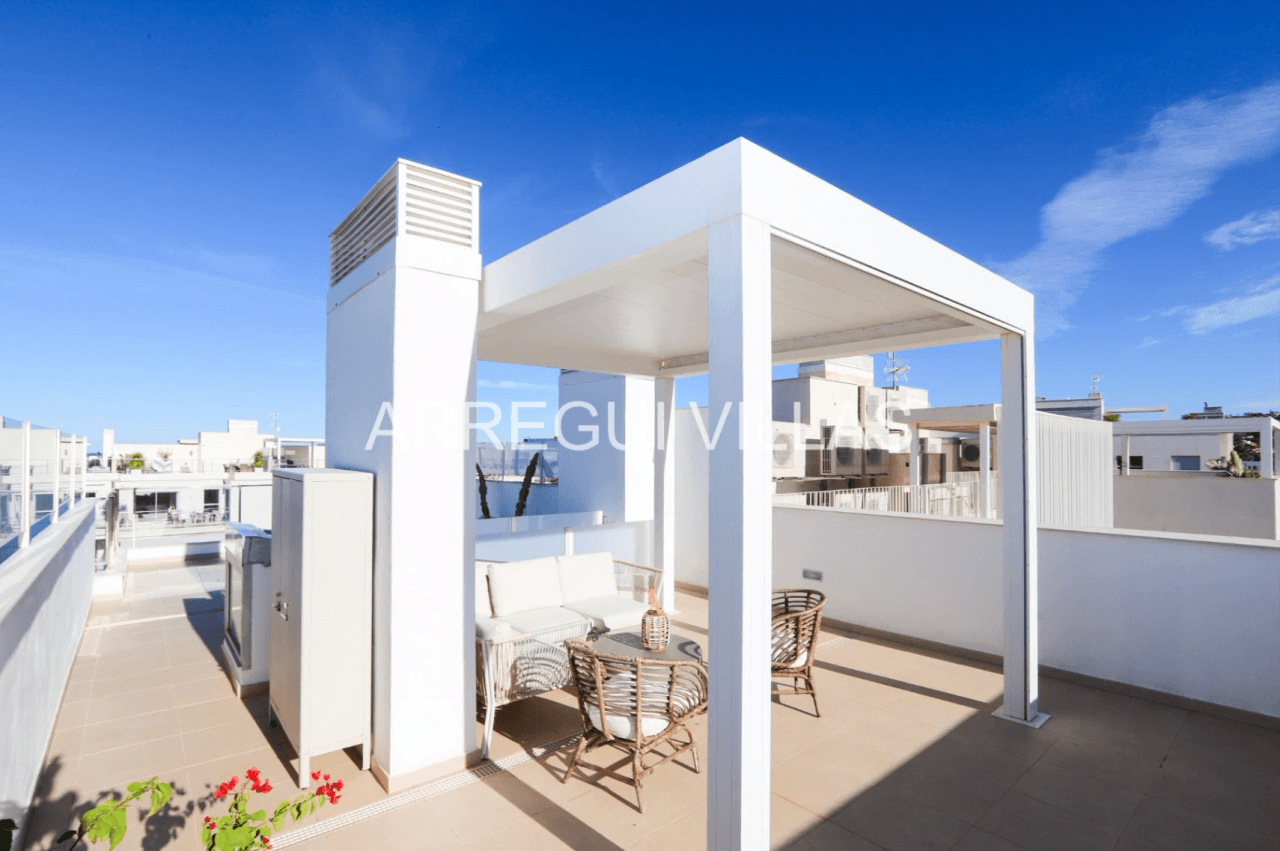 Estupendo ático en venta en Marina Real II - Dénia