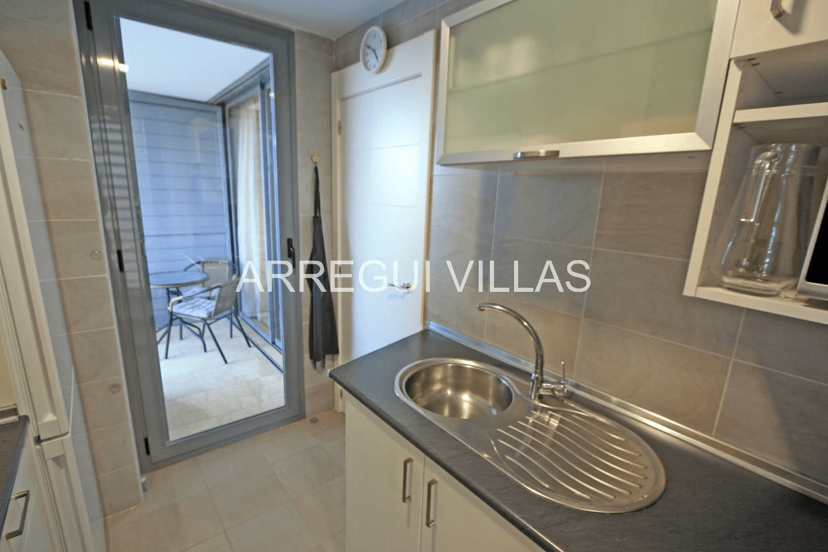 Apartamento en venta de 2 habitaciones con piscina comunitaria - Vergel, Las Marinas