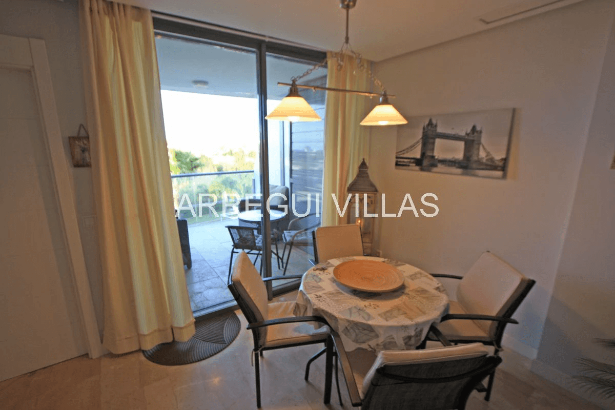 Apartamento en venta de 2 habitaciones con piscina comunitaria - Vergel, Las Marinas