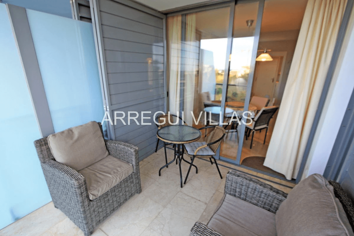 Apartamento en venta de 2 habitaciones con piscina comunitaria - Vergel, Las Marinas