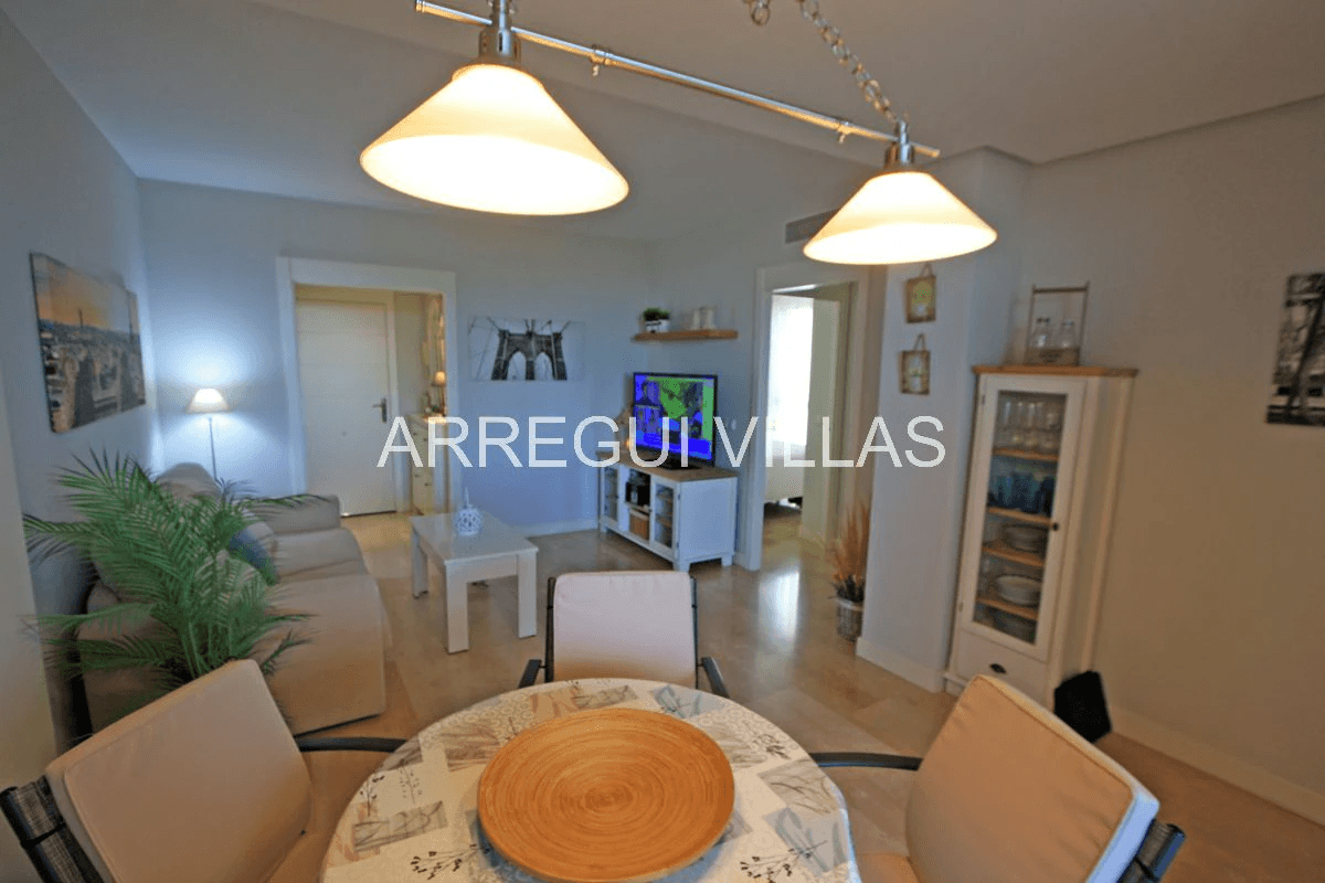 Apartamento en venta de 2 habitaciones con piscina comunitaria - Vergel, Las Marinas