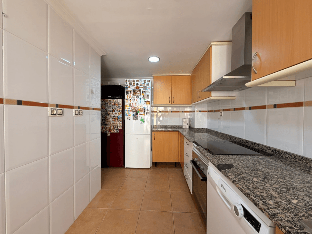 Apartamento de 3 dormitorios con piscina, garaje y trastero
