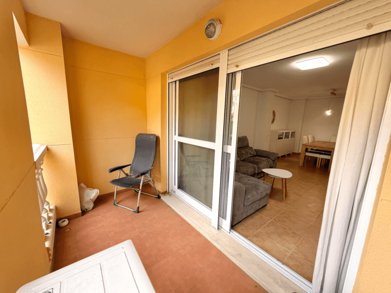Apartamento de 3 dormitorios con piscina, garaje y trastero