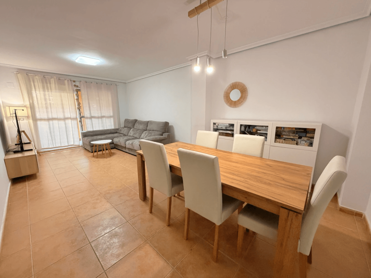 Apartamento de 3 dormitorios con piscina, garaje y trastero