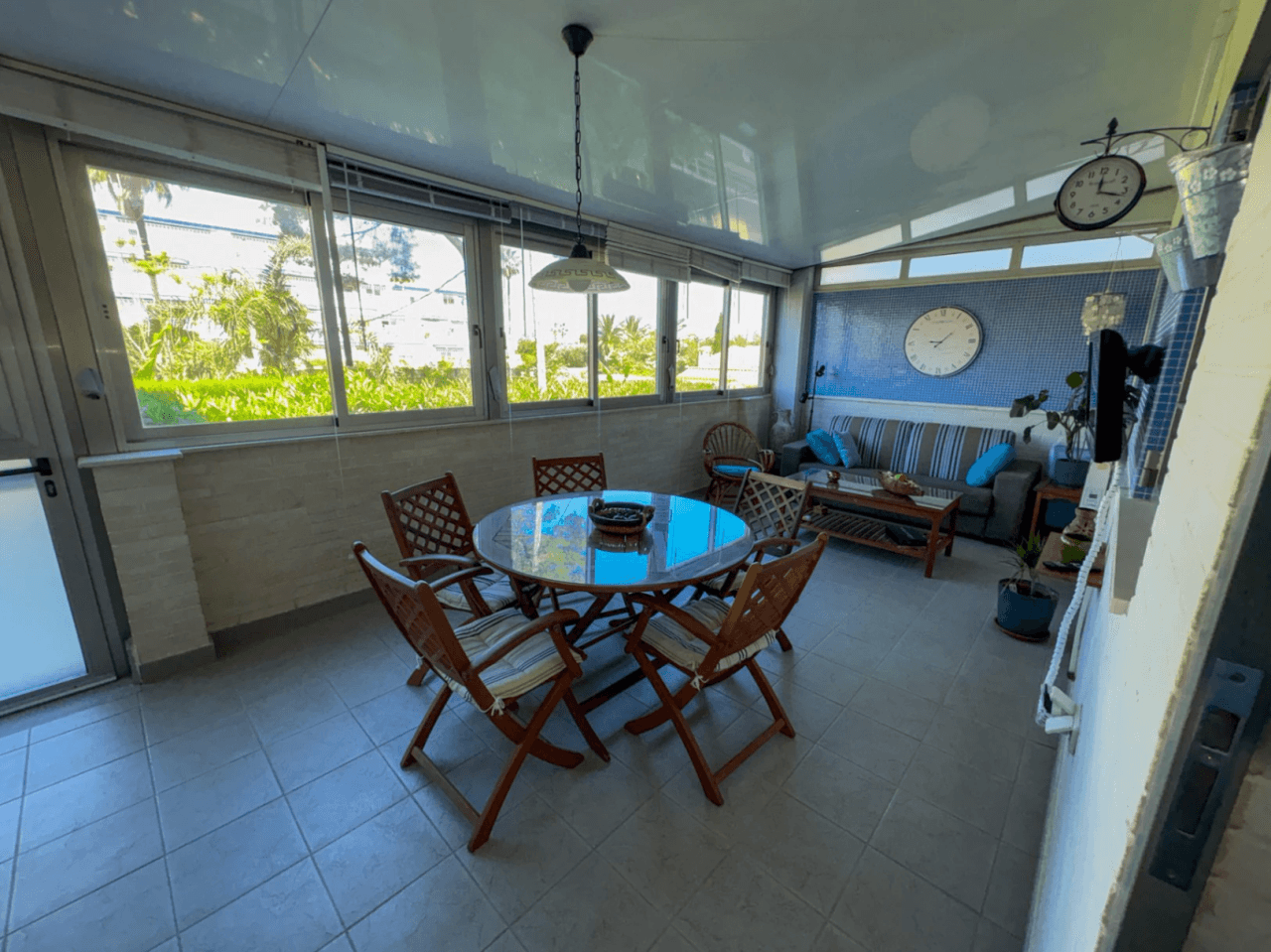 Tu refugio junto al mar: Apartamento en planta baja a un paso de la playa y del centro de Dénia.