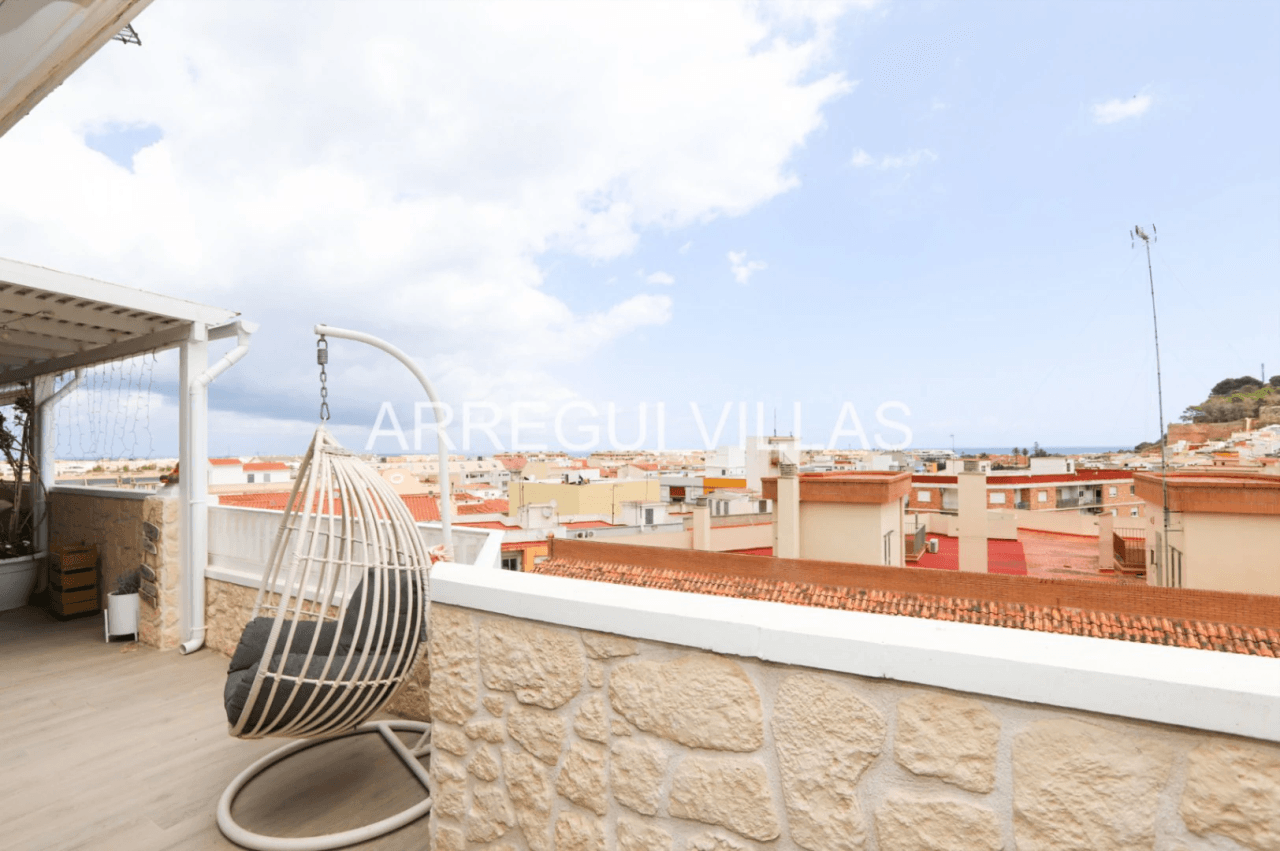 Exclusivo ático dúplex en Dénia con espectaculares vistas - Casco urbano