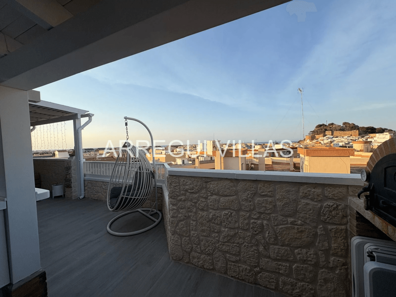 Exclusivo ático dúplex en Dénia con espectaculares vistas - Casco urbano
