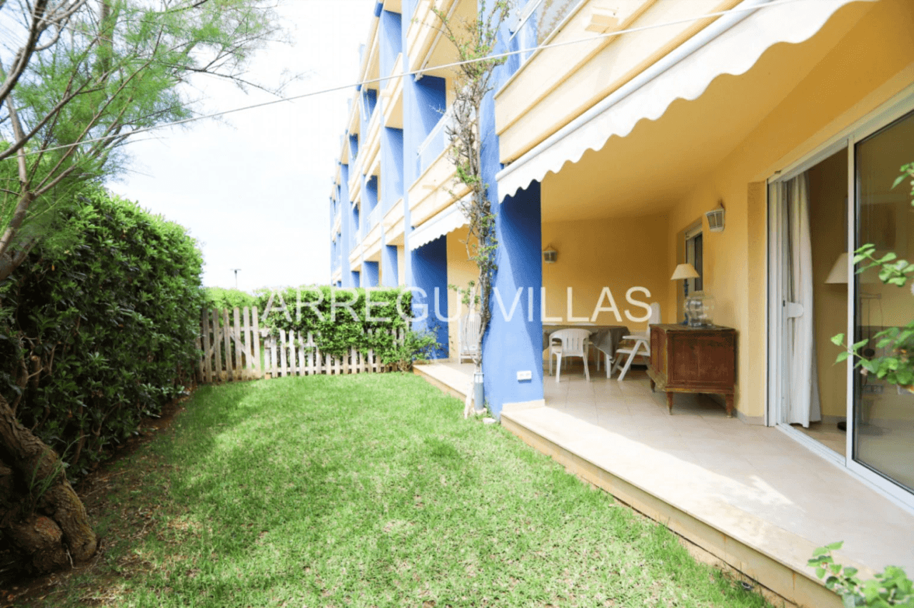 Encantador apartamento de 2 dormitorios en Dénia - Las Marinas