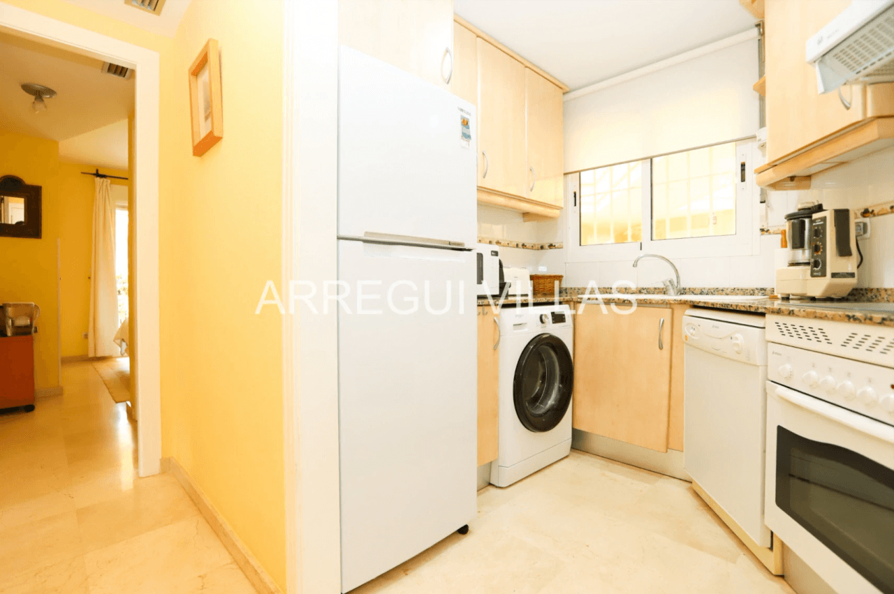 Encantador apartamento de 2 dormitorios en Dénia - Las Marinas