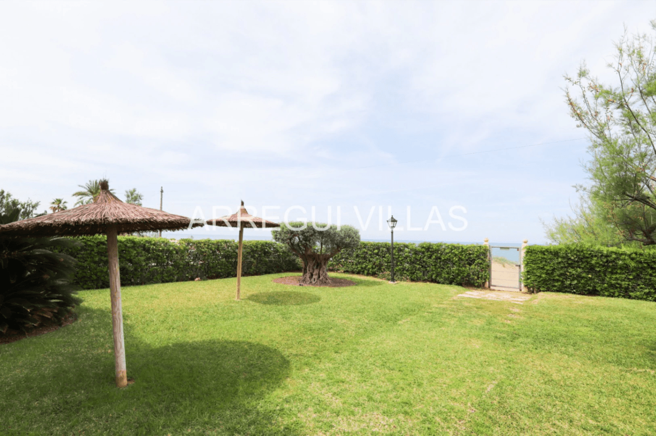 Encantador apartamento de 2 dormitorios en Dénia - Las Marinas